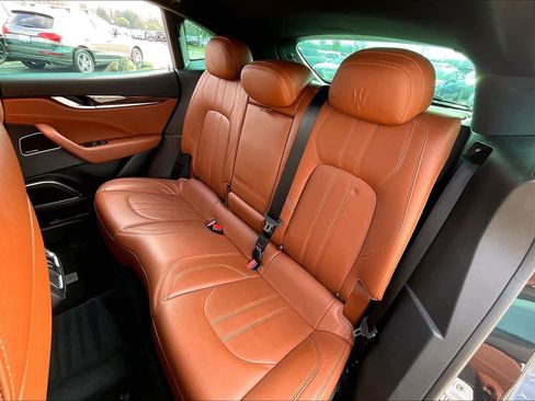 Used 2019 Maserati Levante S GranSport image 19