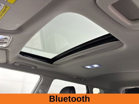 Used 2025 Kia Soul GT-Line w/ GT-Line Technology Package image 10