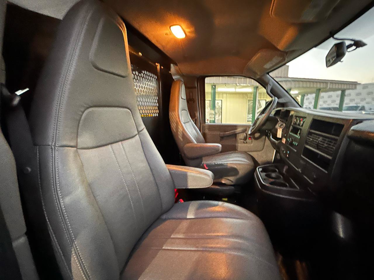 Used 2022 GMC Savana 2500 w/ Driver Convenience Package RWD image 16