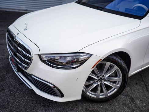 Used 2023 Mercedes-Benz S 500 S 500 image 2