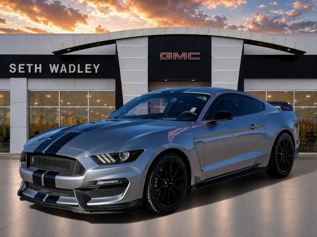 Used 2020 Ford Mustang Shelby GT350 w/ Technology Package RWD image 3