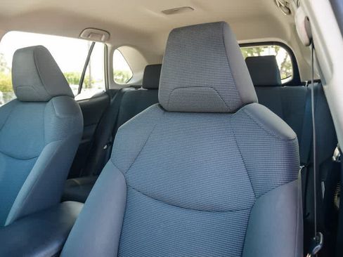 Used 2024 Toyota RAV4 LE FWD image 17