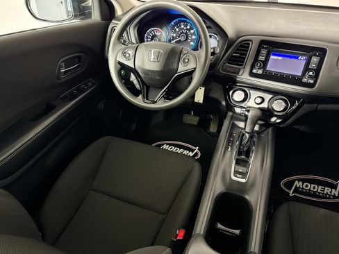 Used 2016 Honda HR-V LX image 27