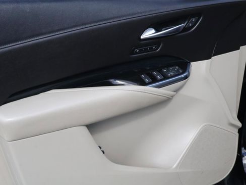 Used 2019 Cadillac XT4 Premium Luxury image 19