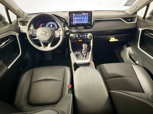 Used 2020 Toyota RAV4 Limited w/ Limited Grade Weather Package FWD image 30