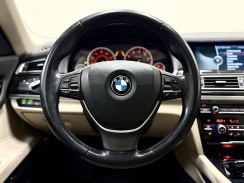 Used 2012 BMW 750Li w/ Driver Assistance Pkg RWD image 21