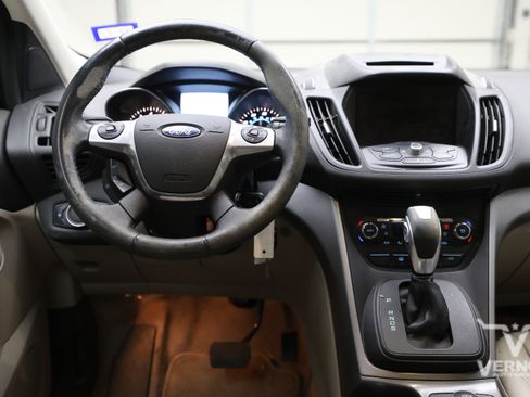 Used 2015 Ford Escape SE w/ Equipment Group 201A AWD/4WD image 8