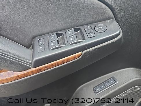 Used 2019 Chevrolet Tahoe Premier AWD/4WD image 10