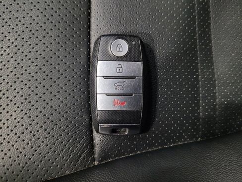Used 2017 Kia Sorento EX AWD/4WD image 32