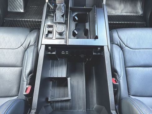 Used 2026 Toyota Tundra Platinum AWD/4WD image 35