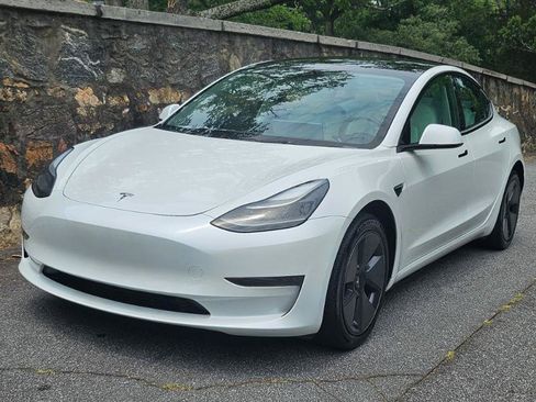 Used 2023 Tesla Model 3 Standard Range RWD image 13