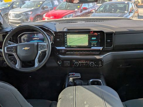 Certified 2025 Chevrolet Silverado 1500 LT image 19