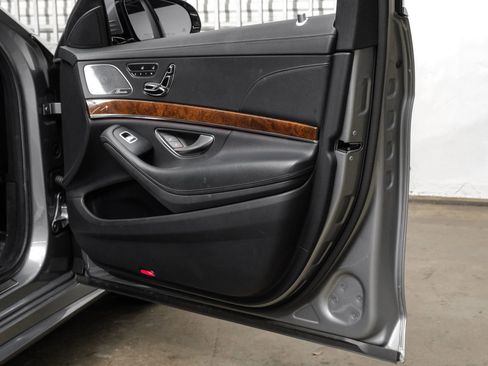 Used 2014 Mercedes-Benz S 550 Sedan image 56
