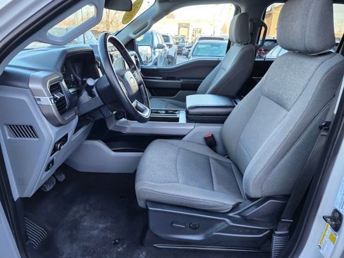 Used 2024 Ford F150 XLT w/ Mobile Office Package image 18