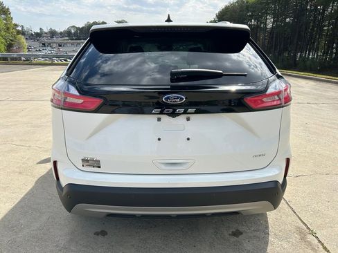 Used 2023 Ford Edge SEL w/ Convenience Package AWD/4WD image 5
