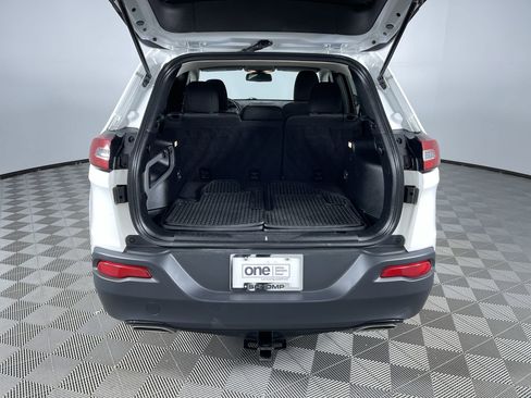 Used 2016 Jeep Cherokee Sport w/ Cold Weather Group image 24