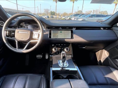 Used 2023 Land Rover Range Rover Evoque R-Dynamic SE image 17