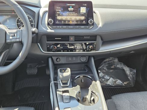 New 2026 Nissan Rogue SV image 8