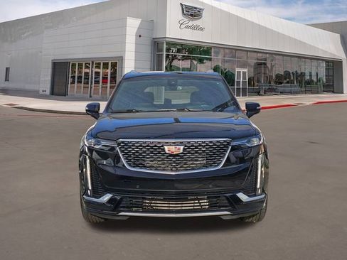New 2025 Cadillac XT6 Premium Luxury image 2