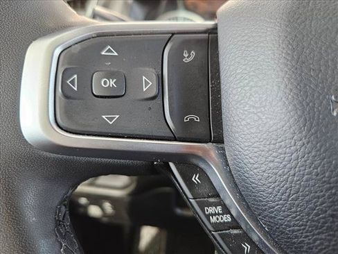 Used 2025 RAM 1500 Big Horn AWD/4WD image 23