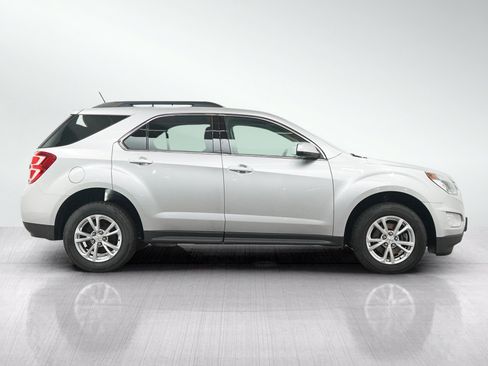 Used 2017 Chevrolet Equinox LT w/ Convenience Package FWD image 6