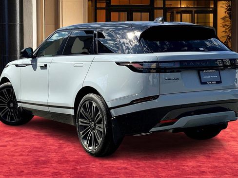 New 2026 Land Rover Range Rover Velar Dynamic SE image 4