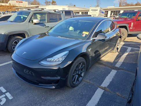 Used 2019 Tesla Model 3 Long Range image 4