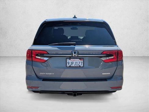 Used 2024 Honda Odyssey Touring image 7