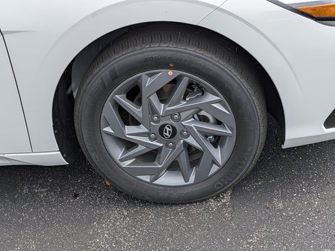 New 2026 Hyundai Elantra Sport FWD image 10
