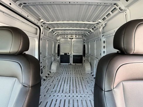 Used 2023 RAM ProMaster 2500 image 19