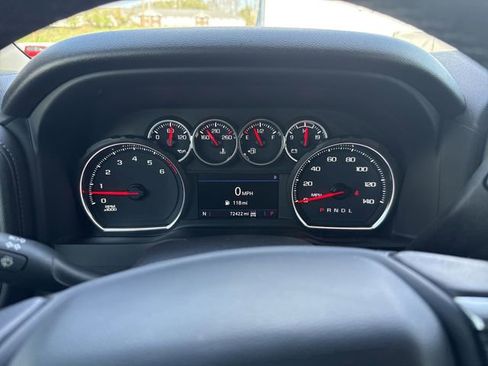 Used 2022 Chevrolet Silverado 1500 LT Trail Boss image 17