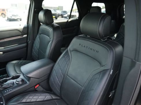 Used 2016 Ford Explorer Platinum AWD/4WD image 10