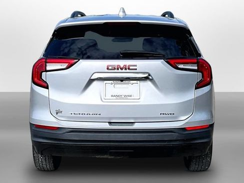 Used 2022 GMC Terrain SLE AWD/4WD image 4