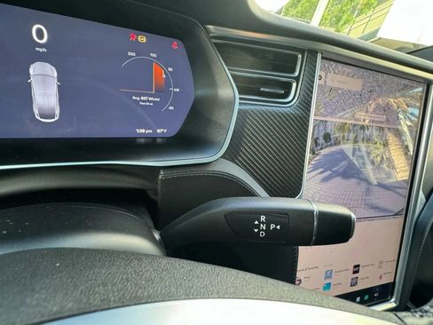 Used 2017 Tesla Model X 75D image 26