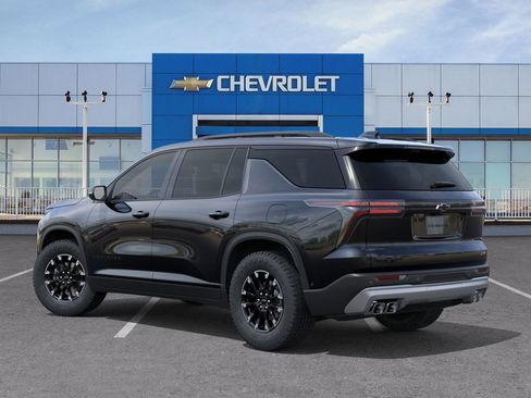 New 2026 Chevrolet Traverse Z71 w/ Driver Confidence Package image 3