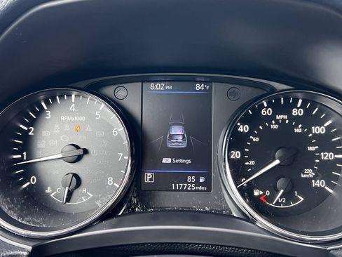 Used 2019 Nissan Rogue SV FWD image 20