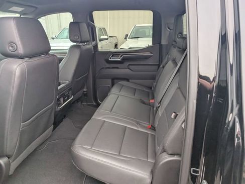 Used 2023 GMC Sierra 1500 SLT w/ SLT Premium Plus Package image 11