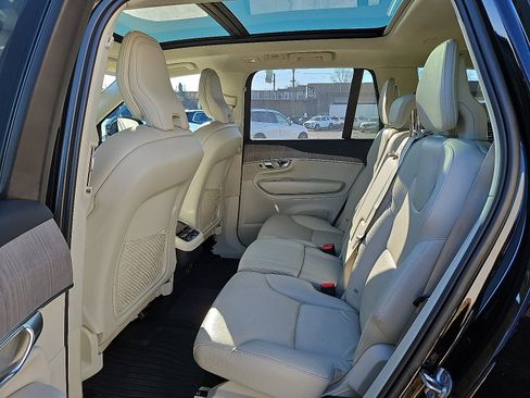 Certified 2023 Volvo XC90 B6 Plus w/ Protection Package Premier image 10