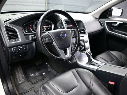 Used 2017 Volvo XC60 T5 Dynamic w/ Preferred Option Package image 13