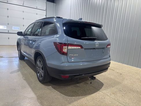 Used 2022 Honda Pilot Sport image 3