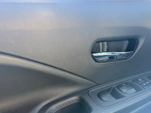 Used 2023 Nissan Versa SV image 25