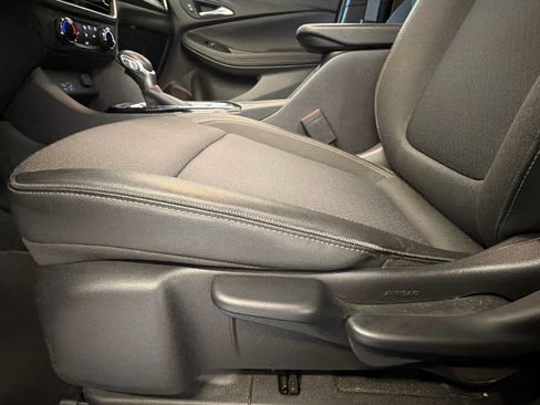 Used 2024 Buick Encore GX Preferred FWD image 16