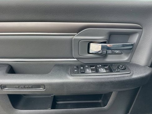 Used 2022 RAM 1500 Classic SLT w/ Electronics Group AWD/4WD image 10