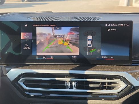 Used 2023 BMW 330i xDrive Sedan w/ Premium Package image 17