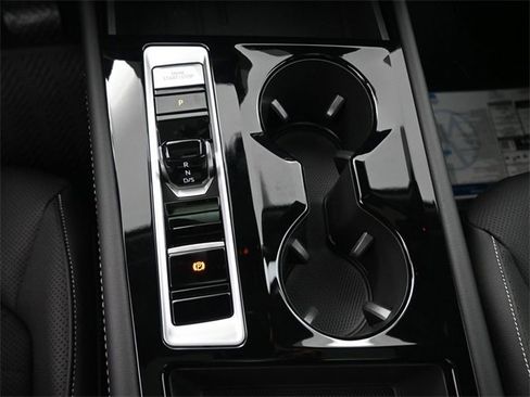 New 2026 Volkswagen Atlas SE image 4