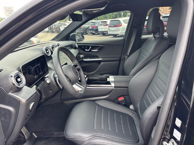 Used 2025 Mercedes-Benz GLC 350e 4MATIC image 6