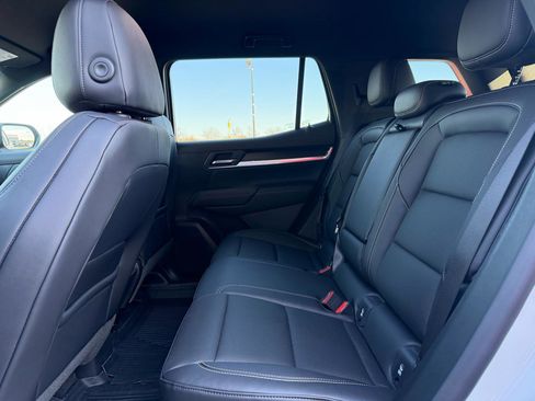 Used 2026 GMC Terrain Elevation w/ Elevation Premium Package image 18