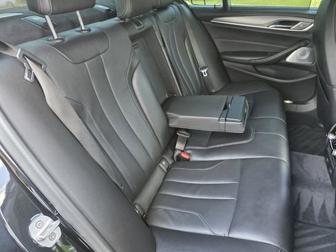 Used 2019 BMW M5 w/ Executive Package image 28