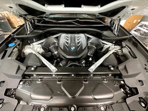 Used 2022 BMW X6 M50i w/ Premium Package AWD/4WD image 13