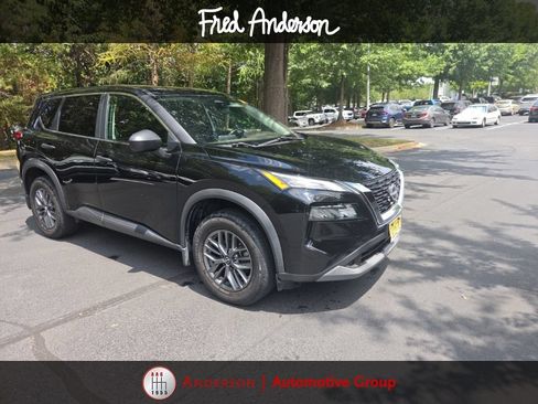 Used 2023 Nissan Rogue S AWD/4WD image 11
